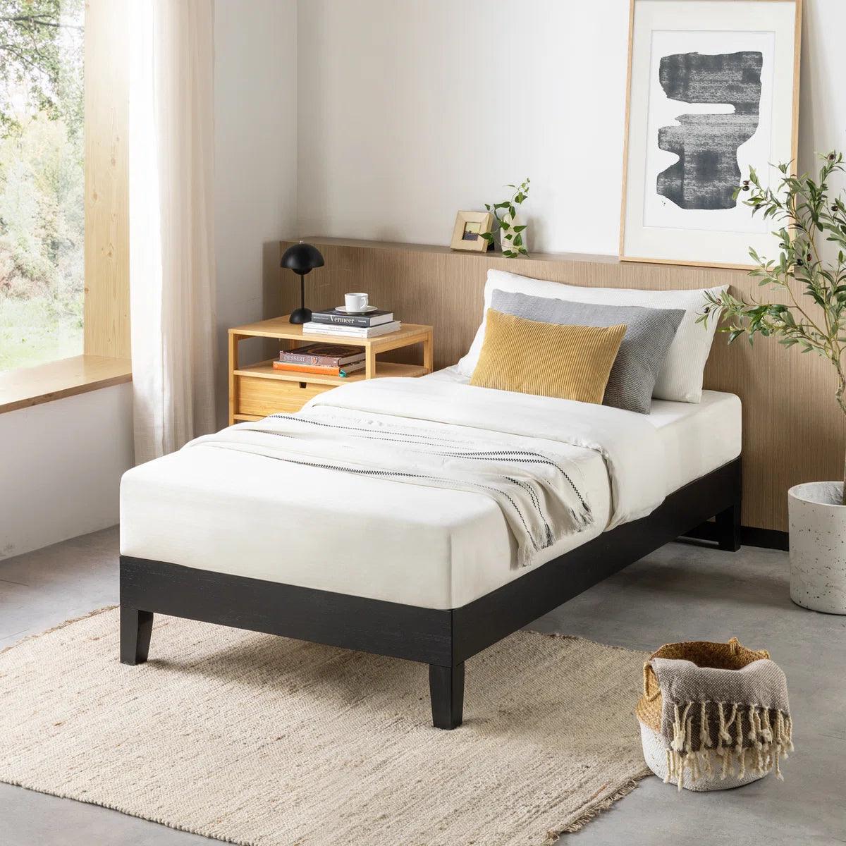 Amaryn Solid Wood Platform Bed
